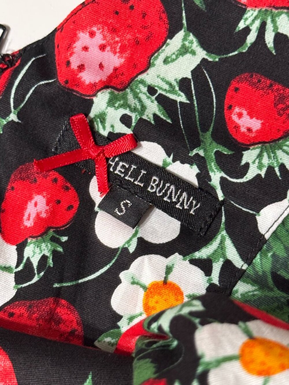 Hell Bunny Strawberry Retro Pin Up Fit & Flare Dress Vtg 50s-Style Sleeveless - Picture 8 of 10